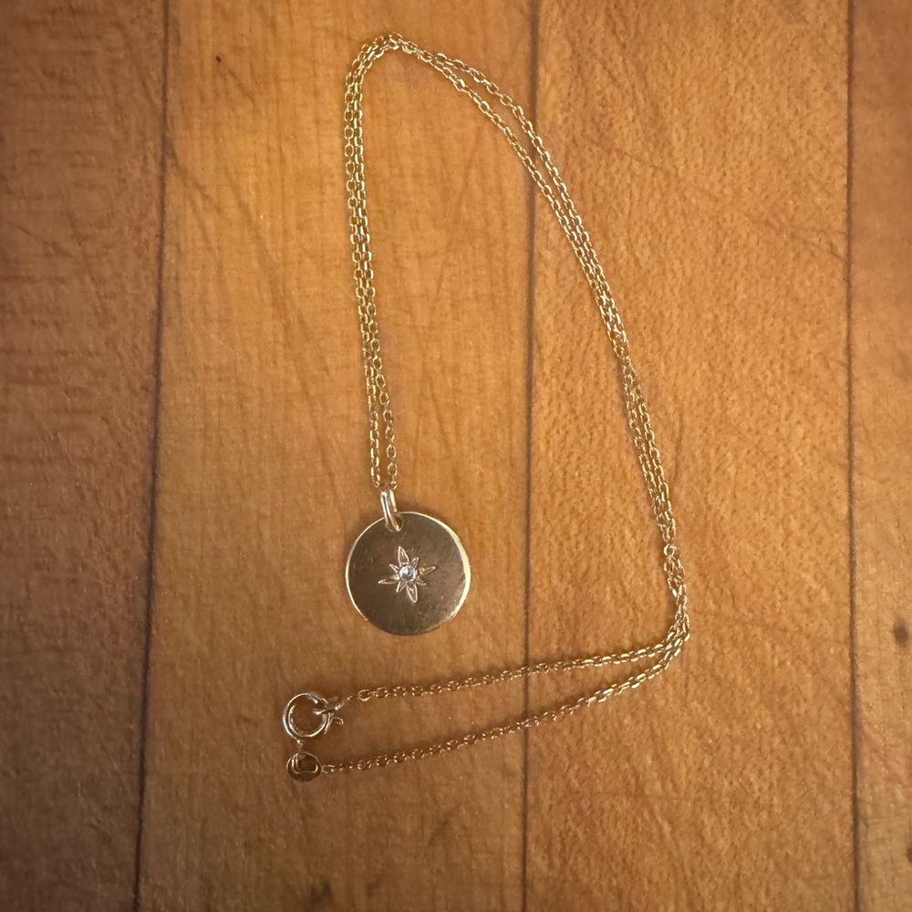 Mejuri gold plated star necklace